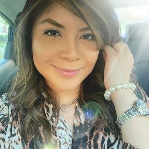 Meet your Posher, Vanessa